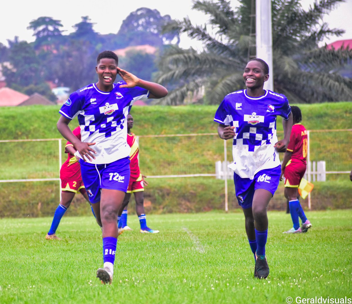 GeraldKiw59134's tweet photo. Ft'Full Time at Wankulukuku! 🏟️
She Maroons FC 1-1 Uganda Martyrs WFC
A hard-fought point for both sides today in the #FTWSL.
#SheMaroons #UgandaMartyrsWfc #FTWSL #UgandaFootball https://t.co/iR3BnSCi2G