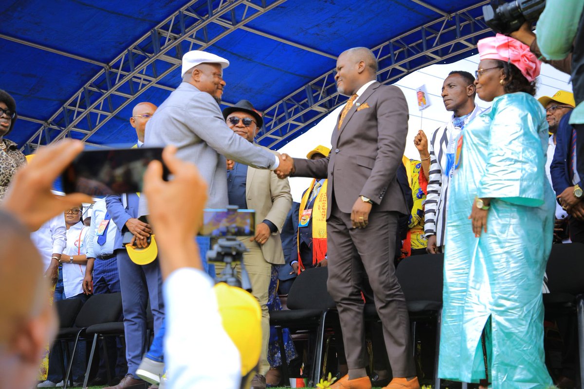 MbomboLea's tweet photo. *https://t.co/GXbbHVFviJ 4 ans déjà !L’hon. Alfred NYIMA MANYA mobilise avec le peuple pour un Congo d’espoir et uni. Fidèle à la vision du Président Jean-Marc KABUND. #AlliancePourLeChangement #JMK* https://t.co/MdmPvIcmlJ