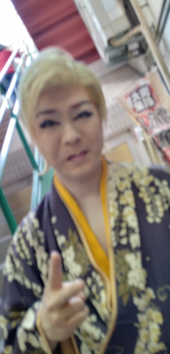 Sanae tweet media