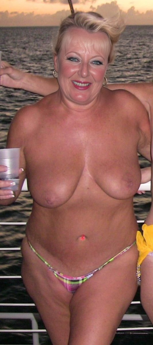 Mrs Julie Hurton tweet media