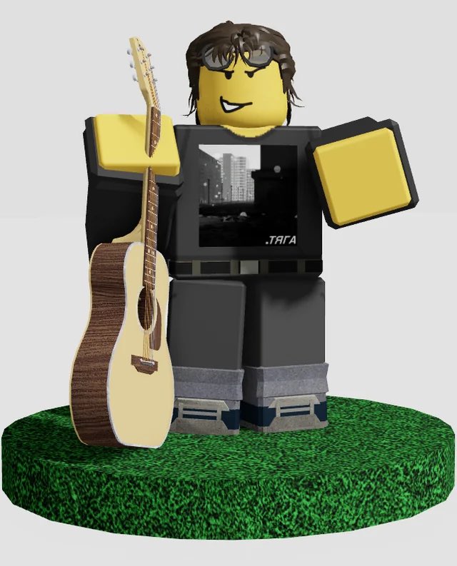 Renat Aronov tweet media