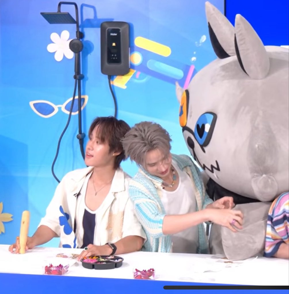 nhy 🥜🍦 tweet media