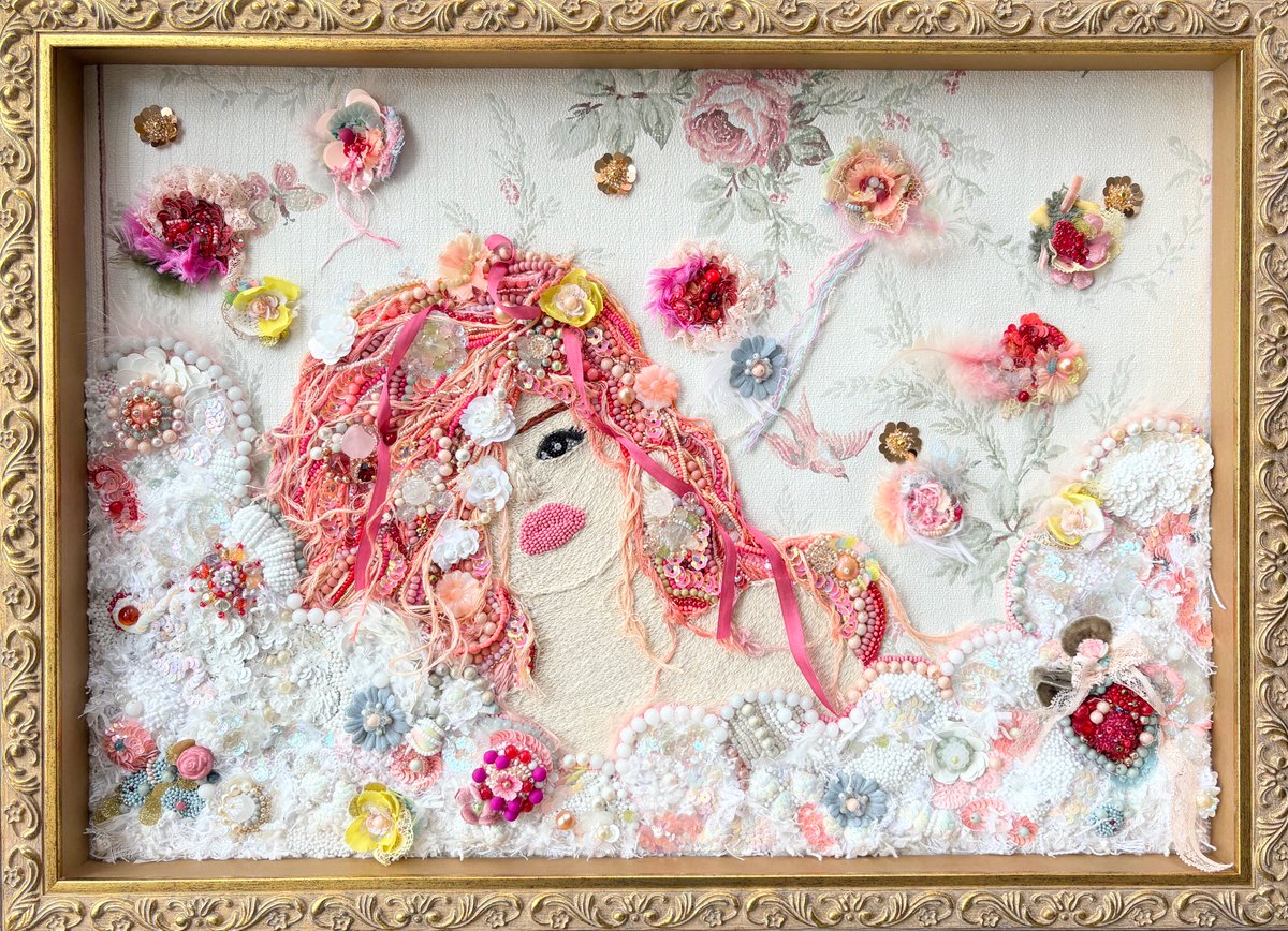 elly_blue's tweet image. 額装されたビーズ刺繍アートです。

🌸作品名
"The Cloud Sea of Memories"

🌸フレームサイズ
約55cm × 40cm × 4cm

オンラインショップで販売中

#handmade #embroidery #art #ハンドメイド #beads