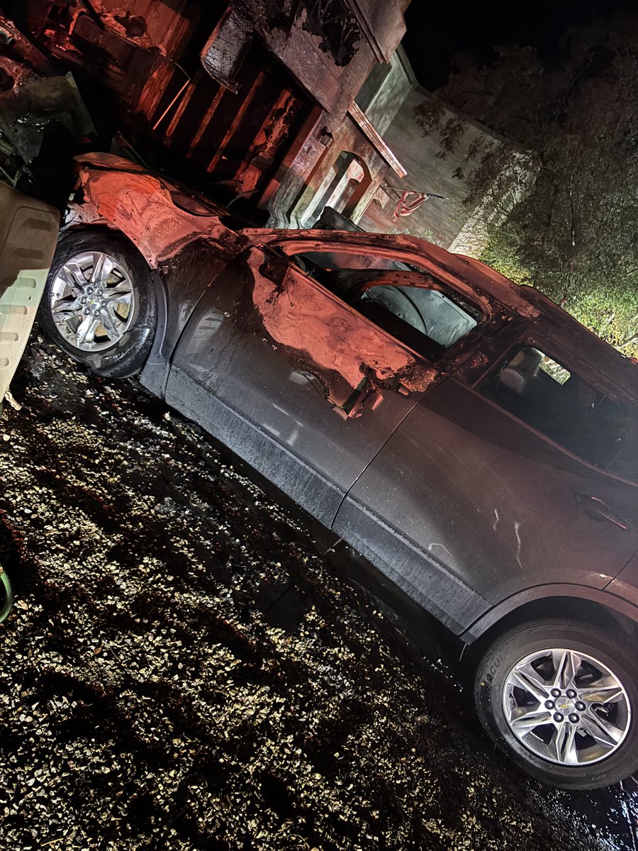 JHinesSr's tweet image. Rebuilding is not easy and takes a long time so yeah we're still here and still asking for help for these kids! 

Please share FAR &amp;amp; WIDE let's get these kids some help!

Thank you to all who have shared and/or donated 🙏❤️🙏❤️🙏❤️🙏❤️

gofund.me/4d9ee9828

#help #support