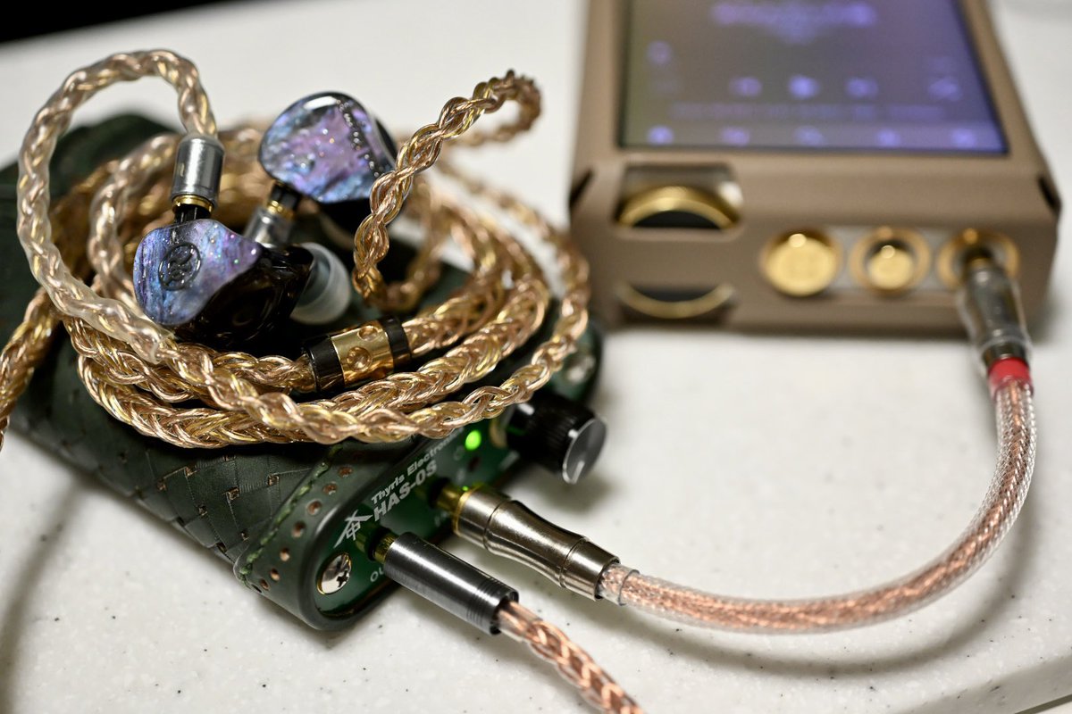 orisanoiti1007's tweet photo. 今日も1日お疲れ様っ!
夜オデ🌉タイム♬
now playing
▶️あなたがいた森/樹海
M27 Titanium Alloy/#FiiO
nabu 2025 3.5mm/#bearearlab
HAS-0S/#ThyrisElectronics
3.5-4.4変換ケーブルNo.11/#bearearlab
SW OS9/#Sympathieworks
DTE900/#SoundRhyme
#マヨナカオーディオ倶楽部 https://t.co/81NMkuO28i