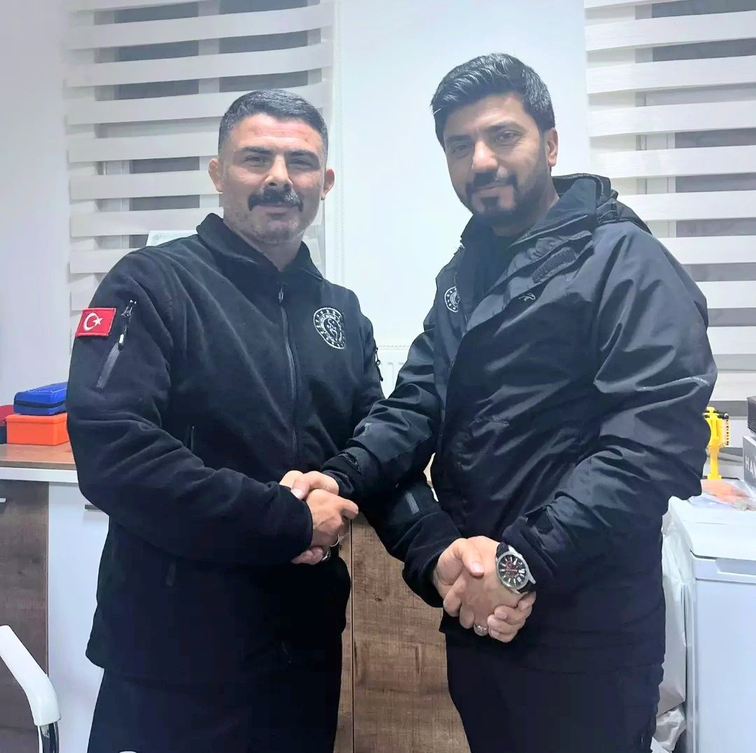 AZZBOLAT1's tweet photo. M.E.B Hayat boyu öğrenme genel müdürlüğüne atanan sayın Genel müdürüm EMRE TOPOĞLU hayırlı uğurlu olsun ALLAH muvaffak eylesin İNŞAALLAH 🇹🇷 
@mebhbogm
@topogluemre 
#Hayatboyuögrenme https://t.co/vMJcLw5yF3