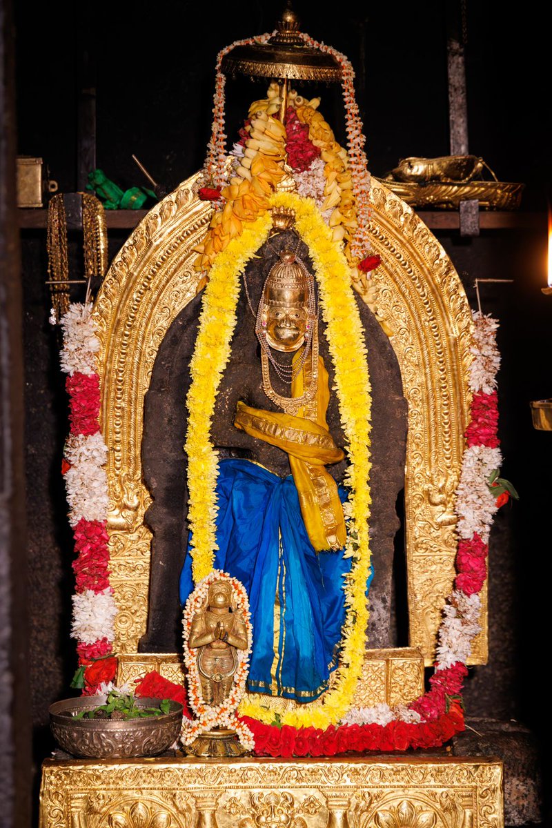 ShriUdupi's tweet photo. 25/04/26
Udupi Shree Krishna Mukhyaprana Darshana.
ಶೀರೂರು ಪರ್ಯಾಯ.
*ನವರತ್ನಕವಚ*  ಅಲಂಕಾರ
*NAVARATNAKAVACHA* https://t.co/L1ipPsnH3O