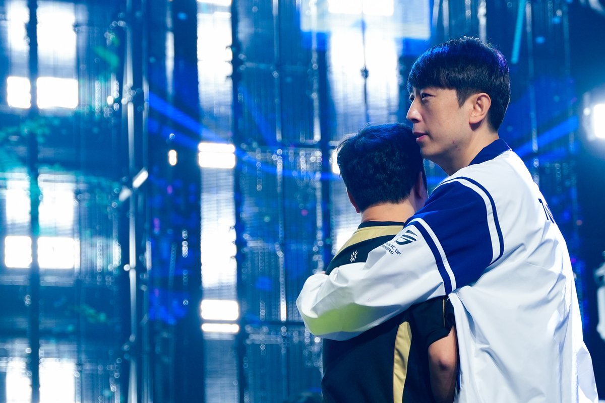 All love between <a href="/solo_VLRT/">Gen.G solo</a> and <a href="/termi_kr/">KRX termi</a> after their match 🥹