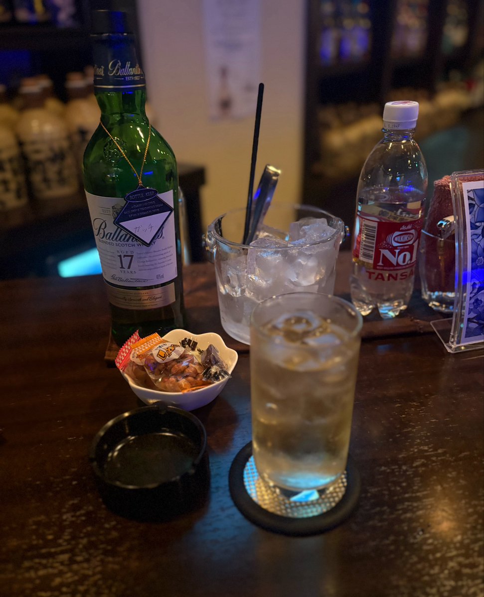 はい、別部署のリーダーに呼ばれましたよっと。呼んどいてまだ来てないのなんだよー。