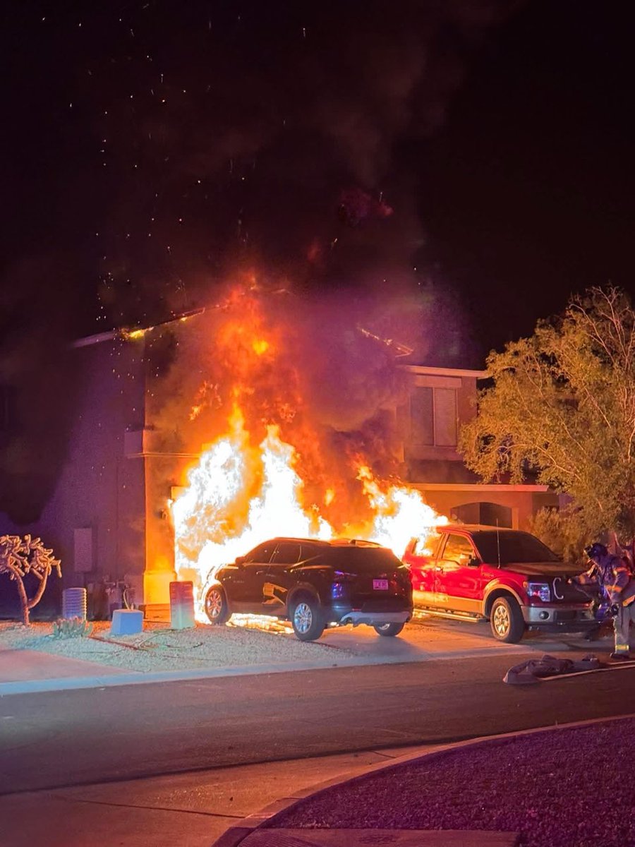 JHinesSr's tweet image. Rebuilding is not easy and takes a long time so yeah we're still here and still asking for help for these kids! 

Please share FAR &amp;amp; WIDE let's get these kids some help!

Thank you to all who have shared and/or donated 🙏❤️🙏❤️🙏❤️🙏❤️

gofund.me/4d9ee9828

#help #support