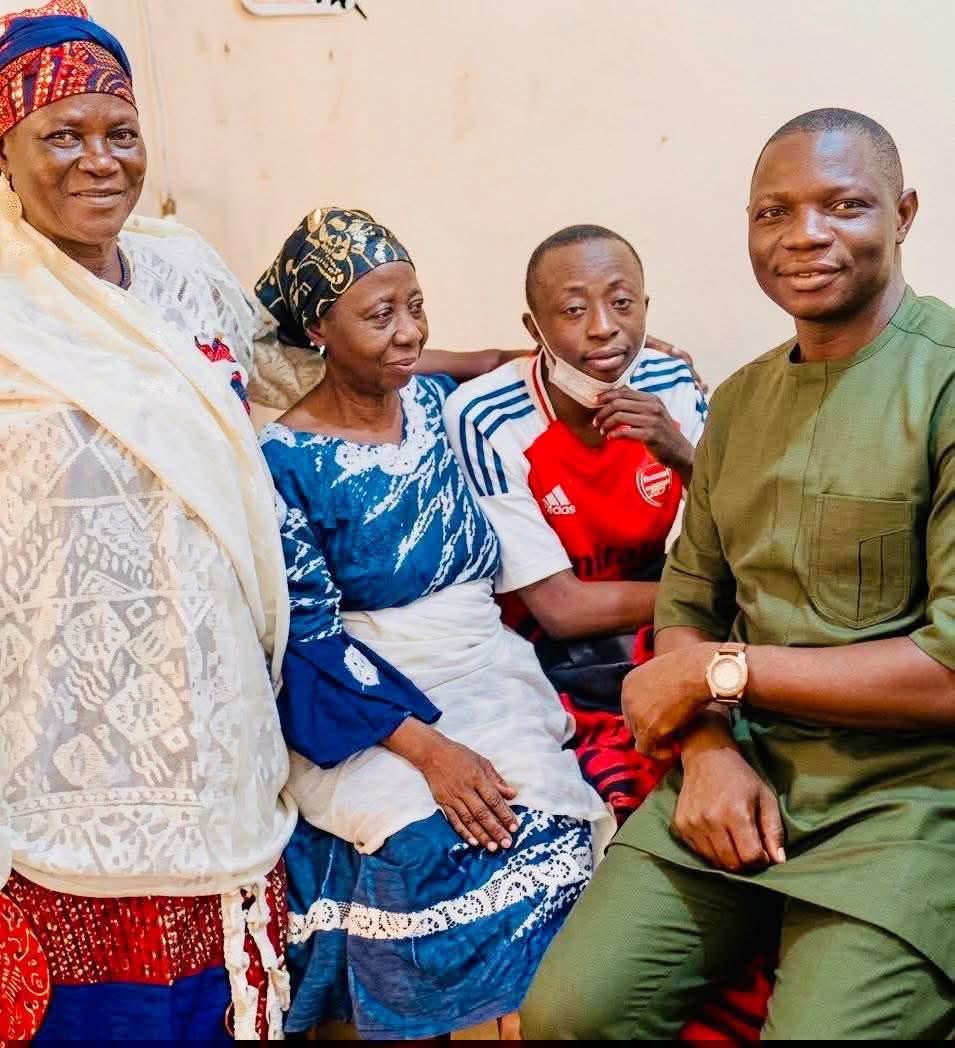 Rev. Ezekiel Dachomo tweet media