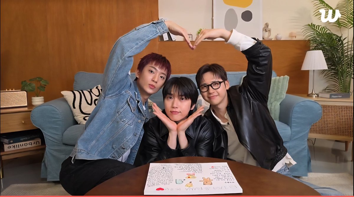 15주년기념라이브 알차고 재밌었다💚

✔️내일 16시23분 예빛섬콘서트 공지!
✔️리뉴얼된 뉴 뿅이봉 곧!!