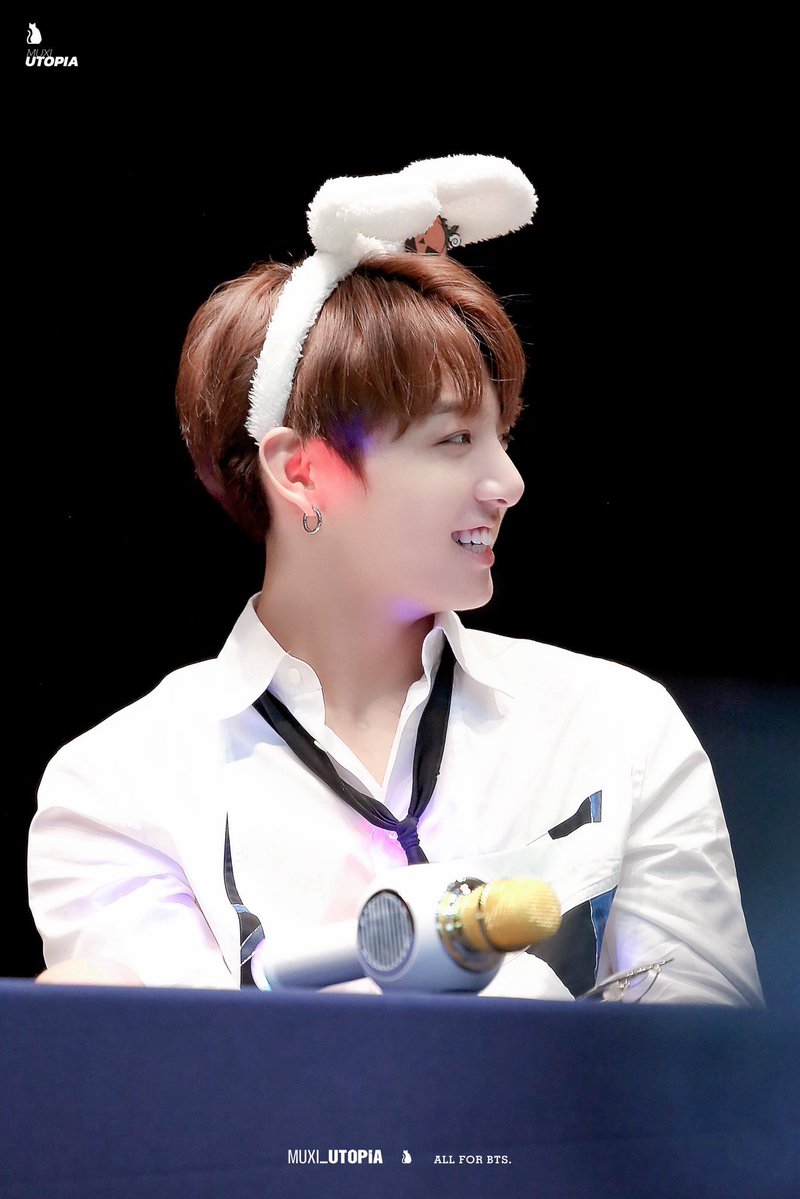 WE LOVE YOU JUNGKOOK- ̗̀ ꪔ̤  ̖́-

いつだってそばにいるよ°・*:.。.☆

I'll do my best to support 
"#StandingNextToYou" sung by #Jungkook of #BTS.(<a href="/BTS_twt/">방탄소년단</a>)