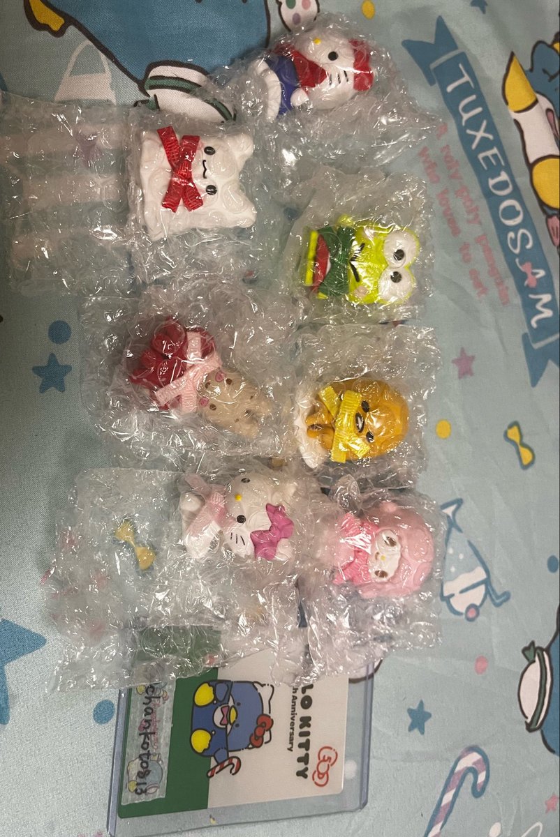chankoto813's tweet photo. サンリオシークレットピンズ
シークレットミラー付きコンパクトブラシ
シークレット名札バッジ
譲　画像1〜3のもの
求　タキシードサムシークレット関連
郵送でのお取引をお願いいたします。 https://t.co/leqvUiaWld
