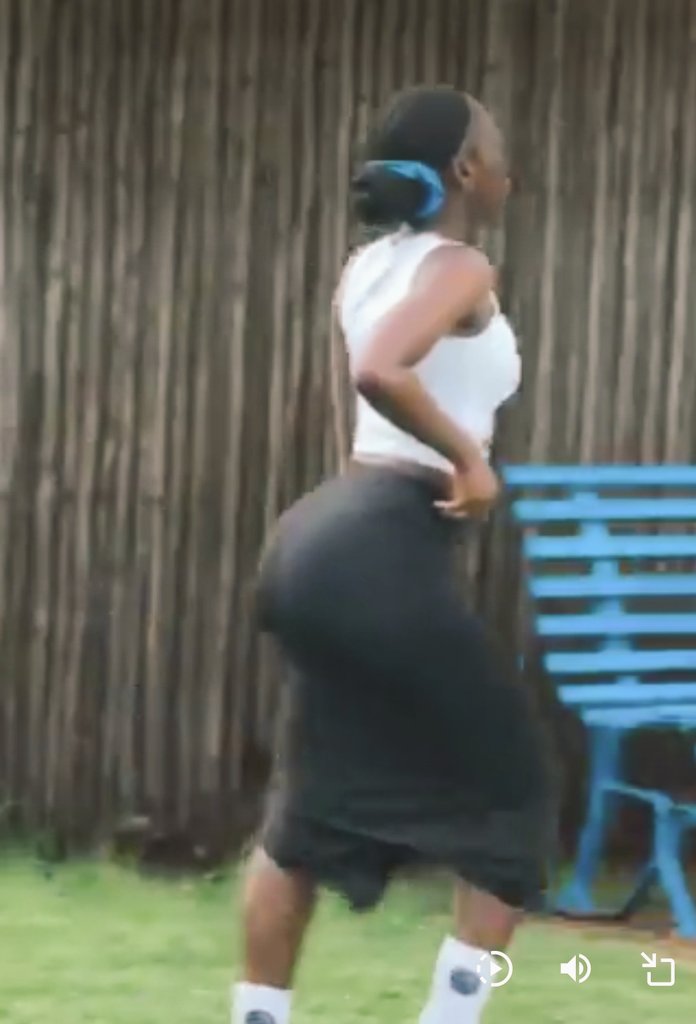 Hustler Lee tweet media