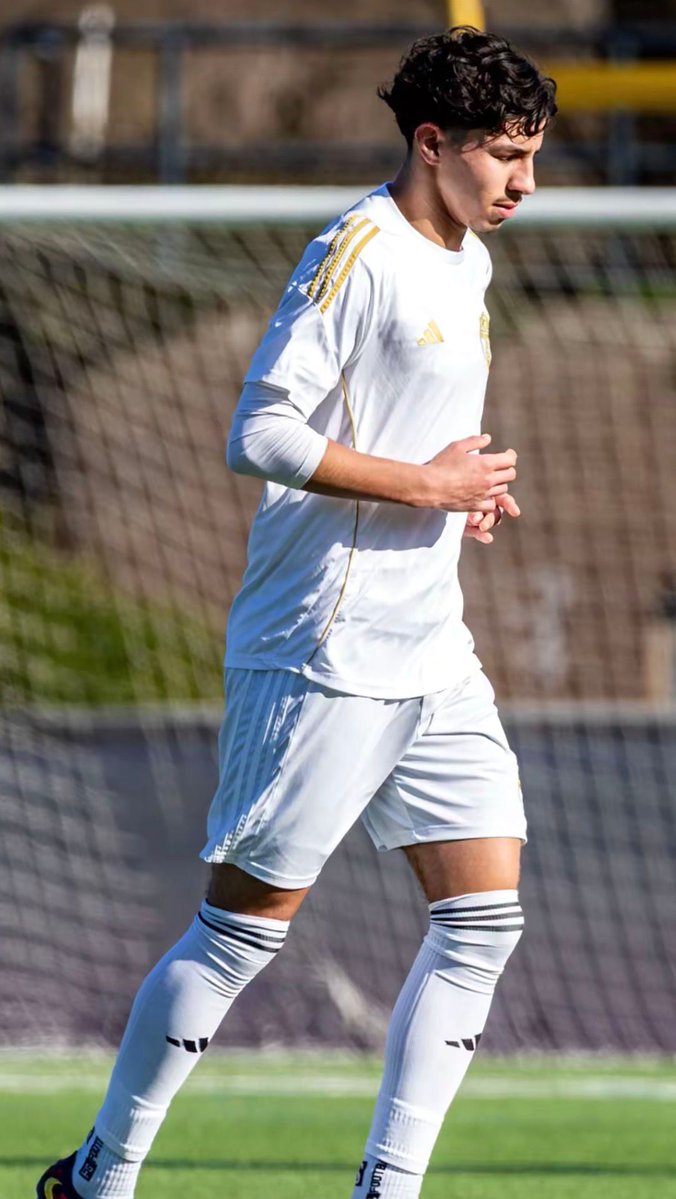 Nassim 🇩🇿 tweet media