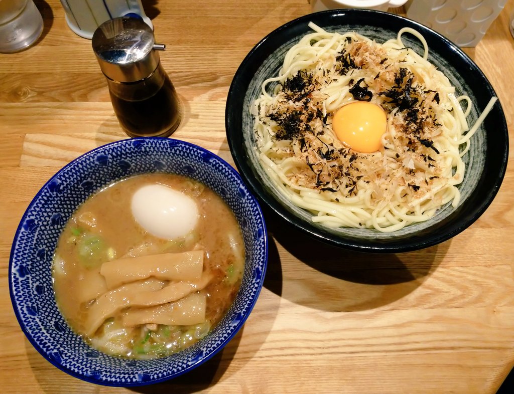 モニヤン tweet media