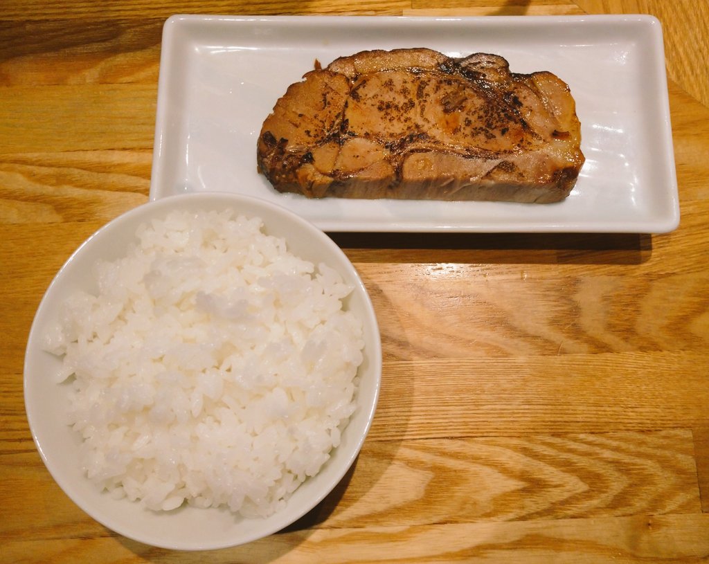 モニヤン tweet media