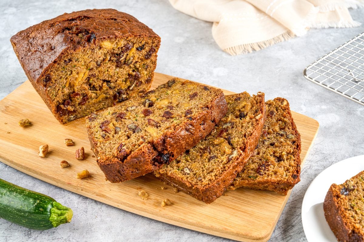 TheNibble's tweet image. Weekend #baking project: It’s National Zucchini Bread Day. Here’s a recipe: t.ly/1hzNk. Serve with butter, cream cheese, mascarpone, whipped goat cheese...even à la mode for #dessert. Mix in chocolate chips, dried cherries or cranberries, and/or nuts of choice. Yum.