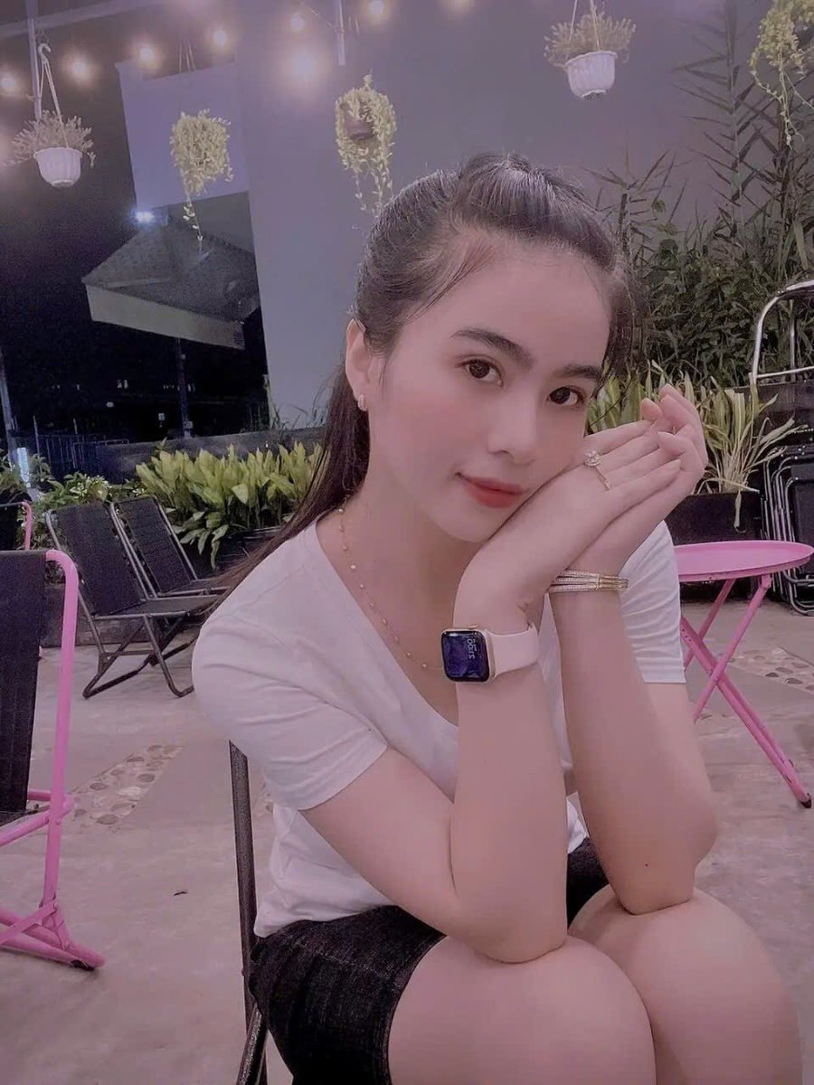 Huỳnh Như tweet media