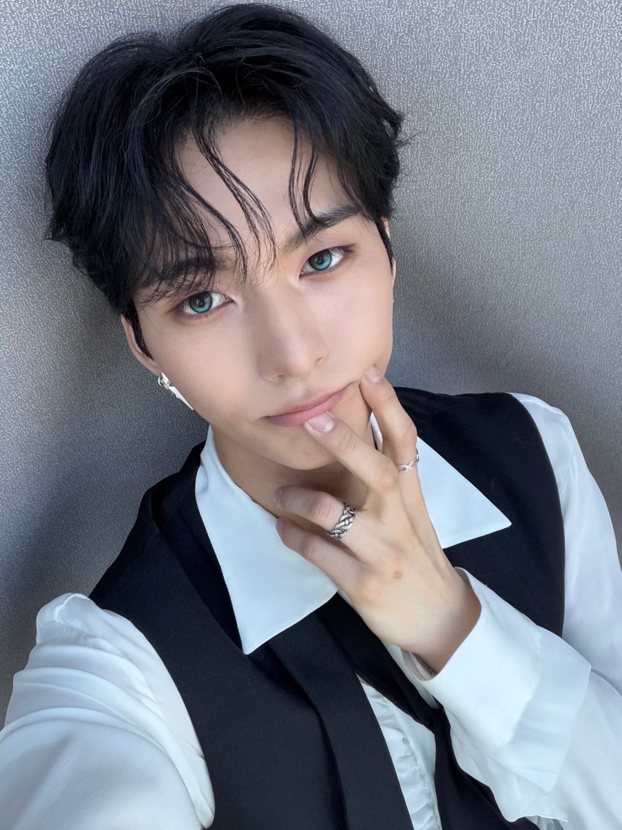 씽이 tweet media