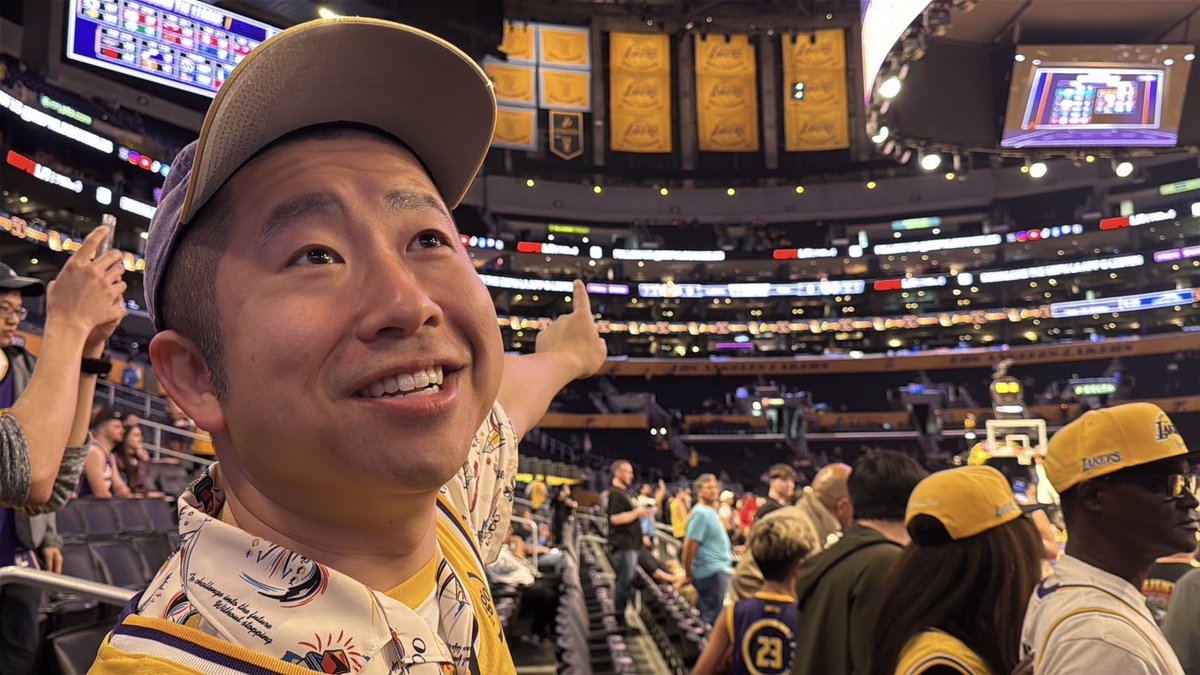 5ch_basketball's tweet image. 今週のバスケ⭐︎FIVEは...

🌟ついにこの時がやってきた！MC澤部がＬＡへ！！人生初の #ＮＢＡ で大興奮😆🙌✨#レイカーズ #八村塁 選手に直撃取材！？🗣🎤
空港到着後、最初に向かったのはまさかの…

🌟MC澤部がＬＡへ行ってるなか佐藤アナは #Bリーグを盛り上げるため長野へ！B2東地区を制した