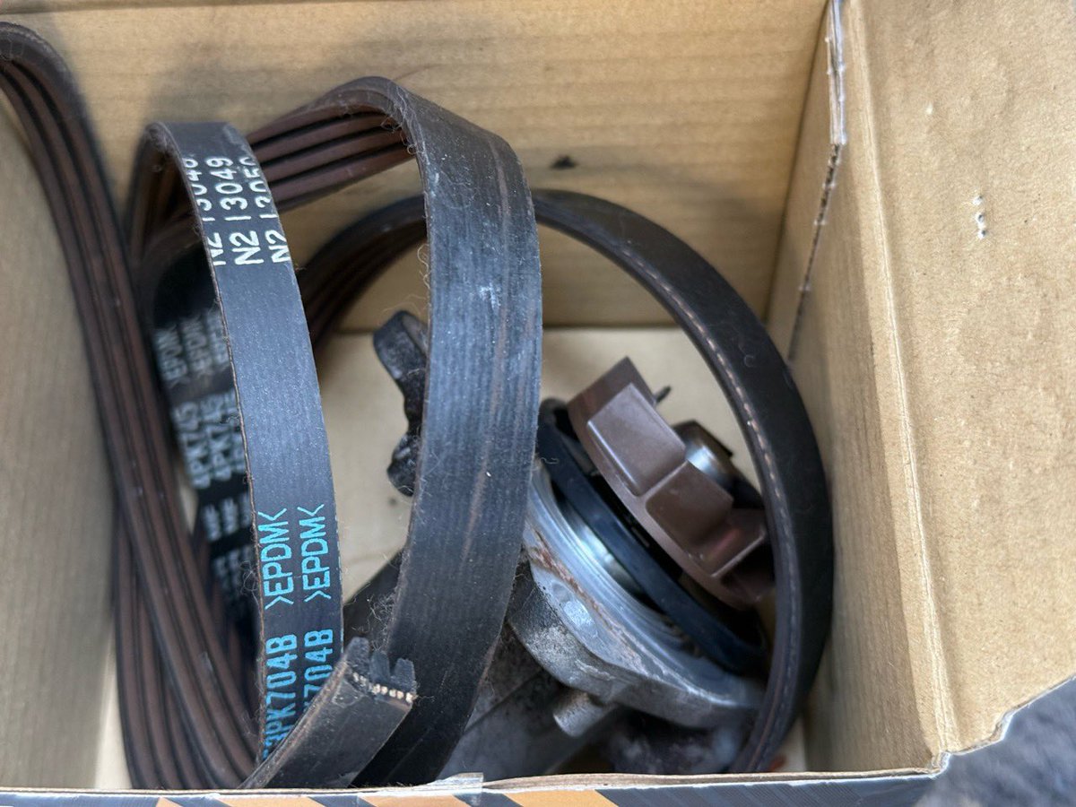 チームMHO 自動車整備士 tweet media
