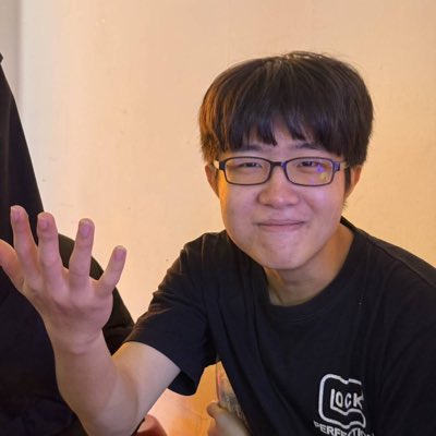 #NewProfilePic (新個人資料照片)