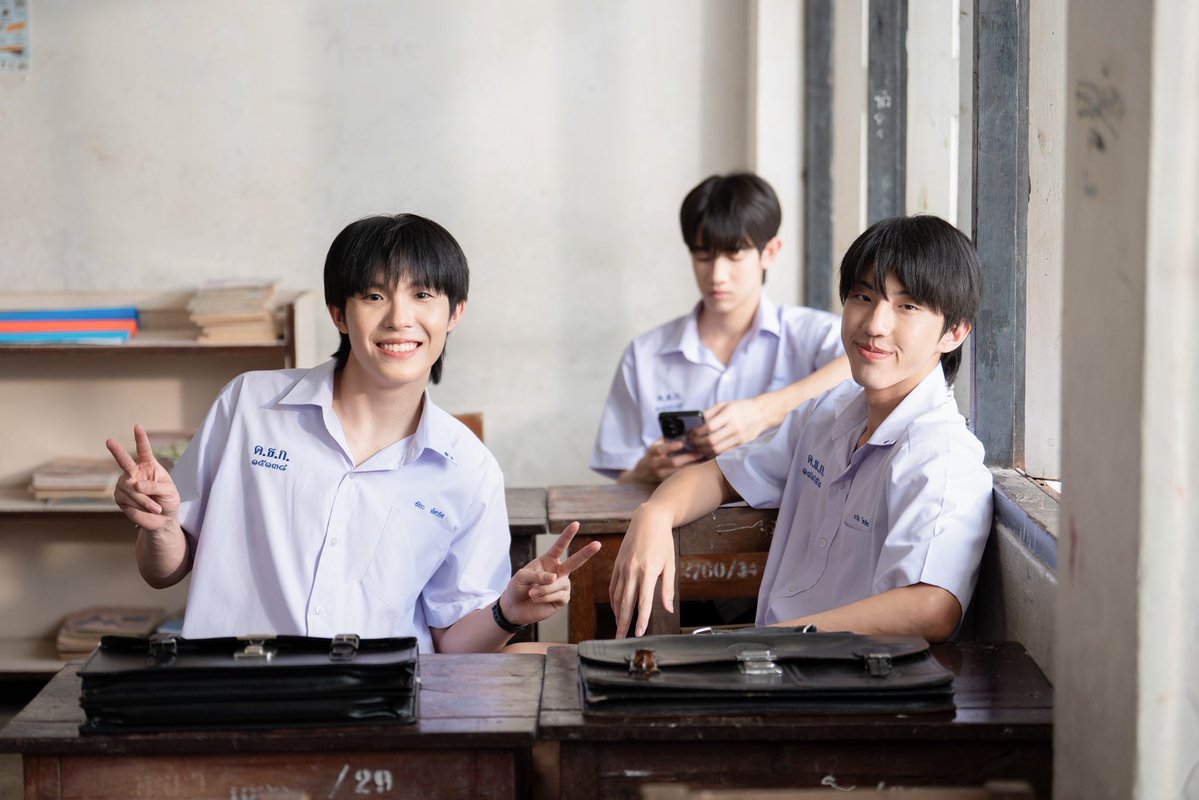 When Oranges Fall 🍊 tweet media