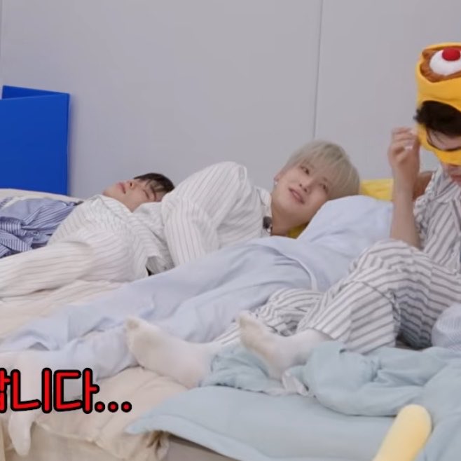 마키 푸딩모자 쓰는거 구경한닼 몰래 귀여워하는거 졸라 유마키코어