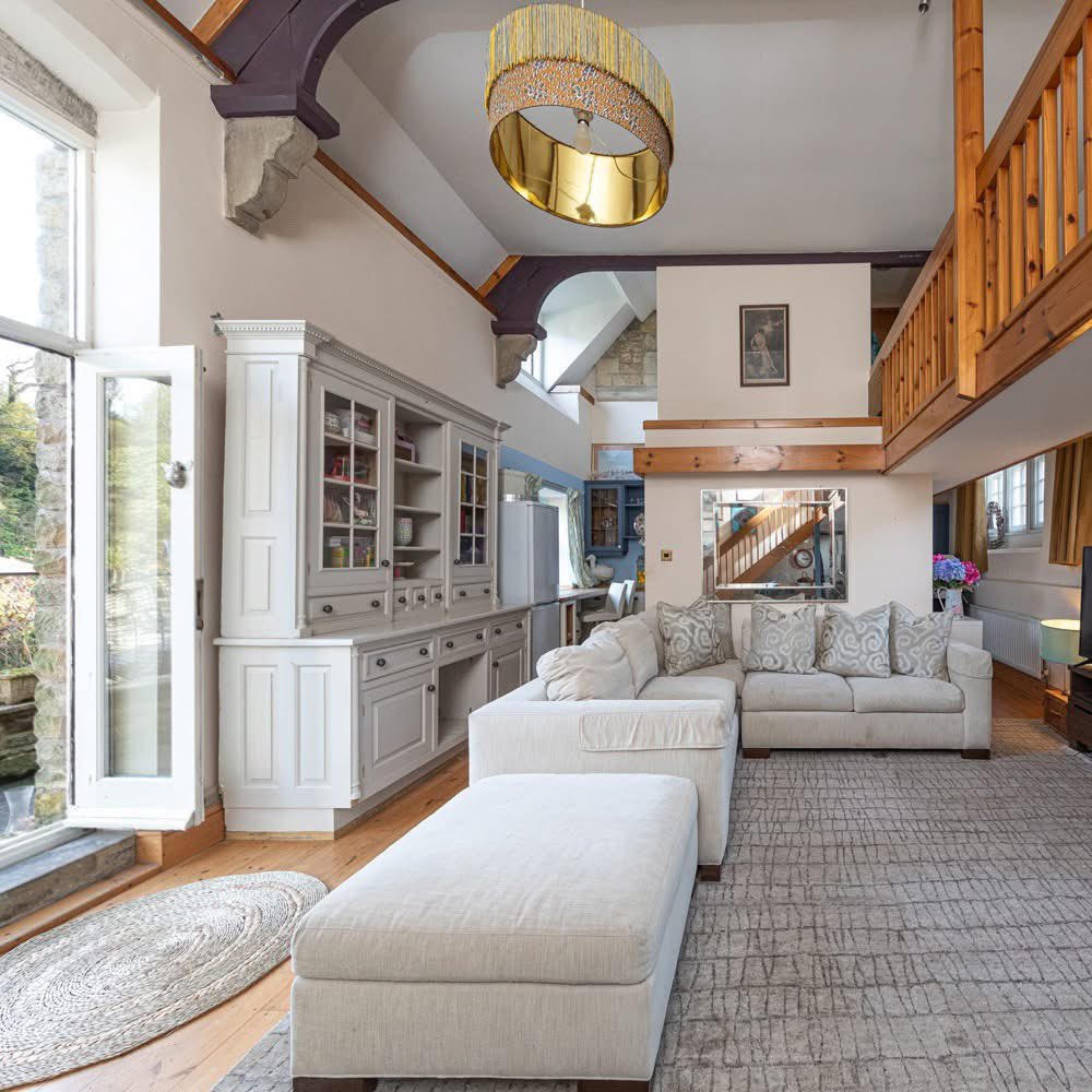 clairebarberpr's tweet image. RT The house for sale that comes with fishing rights and a motorboat and it’s by the seaside …. 

purplebricks.co.uk/property-for-s…

#property #forsale #housesforsale #news #pleaseshare #dreamhomes