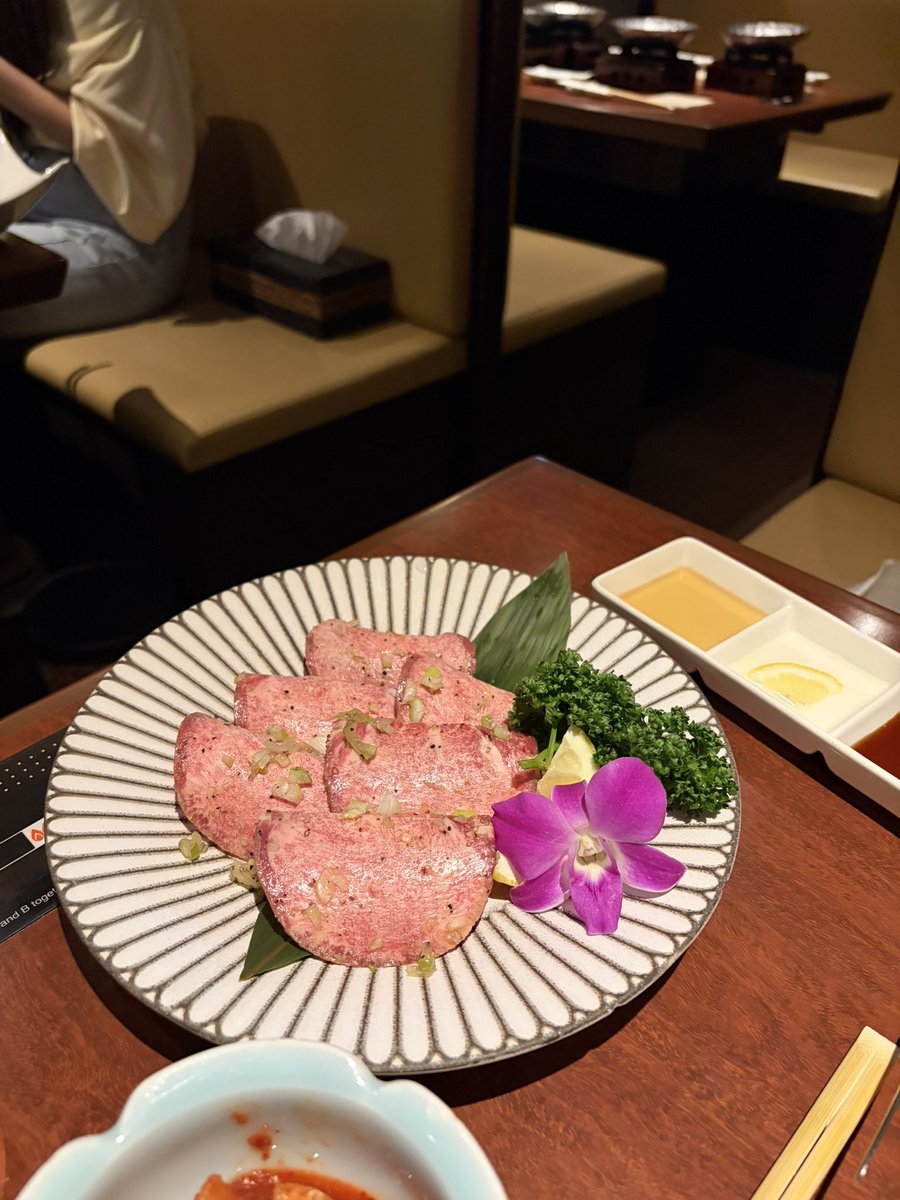 さなたん tweet media