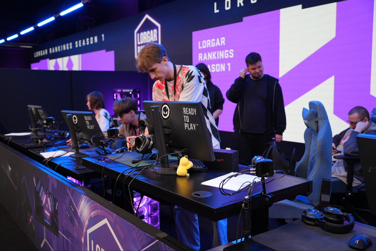 StarLadder_CS's tweet image. Pure. Unfiltered. Passion. 🔥

The stakes are high, and the emotions are higher at the LORGAR RANKINGS LAN Finals. These are the moments we live for. 🏆

Which photo captures the vibe best? Let us know!

#LORGAR #LORGARRankings #Esports