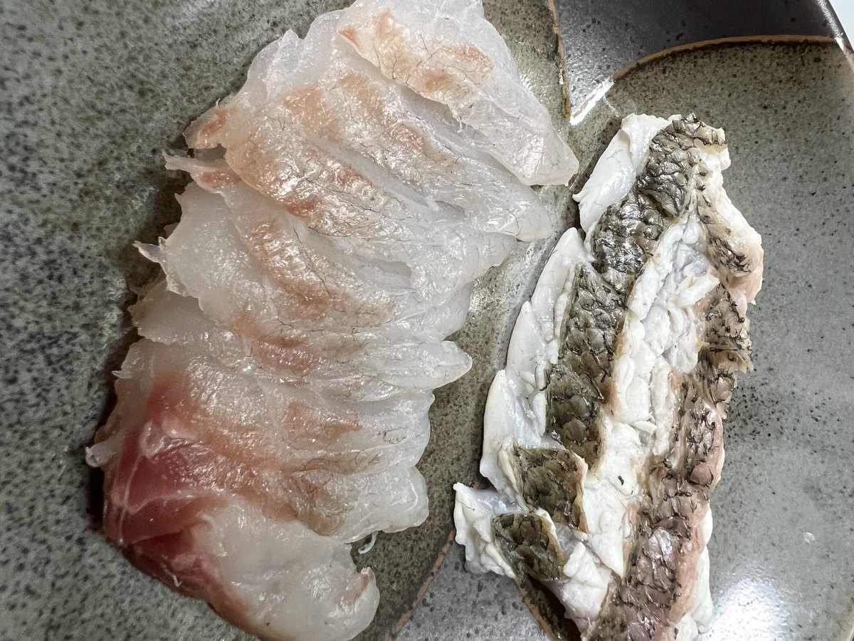 ゆーべーのクローン tweet media