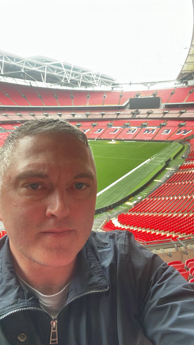 InScoutNet's tweet image. @wembleystadium set up for an @EmiratesFACup weekend.

Best of luck to all teams. Still the best domestic cup competition there is for me.

#MagicOfTheCup #FACup #Emirates #Wembley #London #ManCity #Southampton #LeedsUtd #Chelsea
