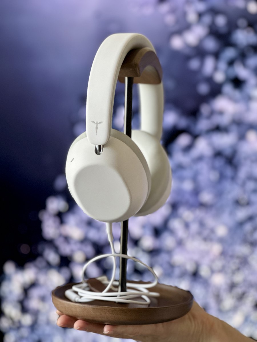 Moyen_Go's tweet image. 「まるで異星のサウンド。
Tanchjim RITA：
ワイヤレスとは思えない解像度と空間表現。
次元の違うBluetoothヘッドホン。
詳細レビューはRedditへ👉」tinyurl.com/3ee9fz9x
#Tanchjim
#ワイヤレスヘッドホン #Bluetooth
#HiFi #音質 #解像度
#ポータブルオーディオ
@TANCHJIM_JAPAN  @TANCHJIM_CN