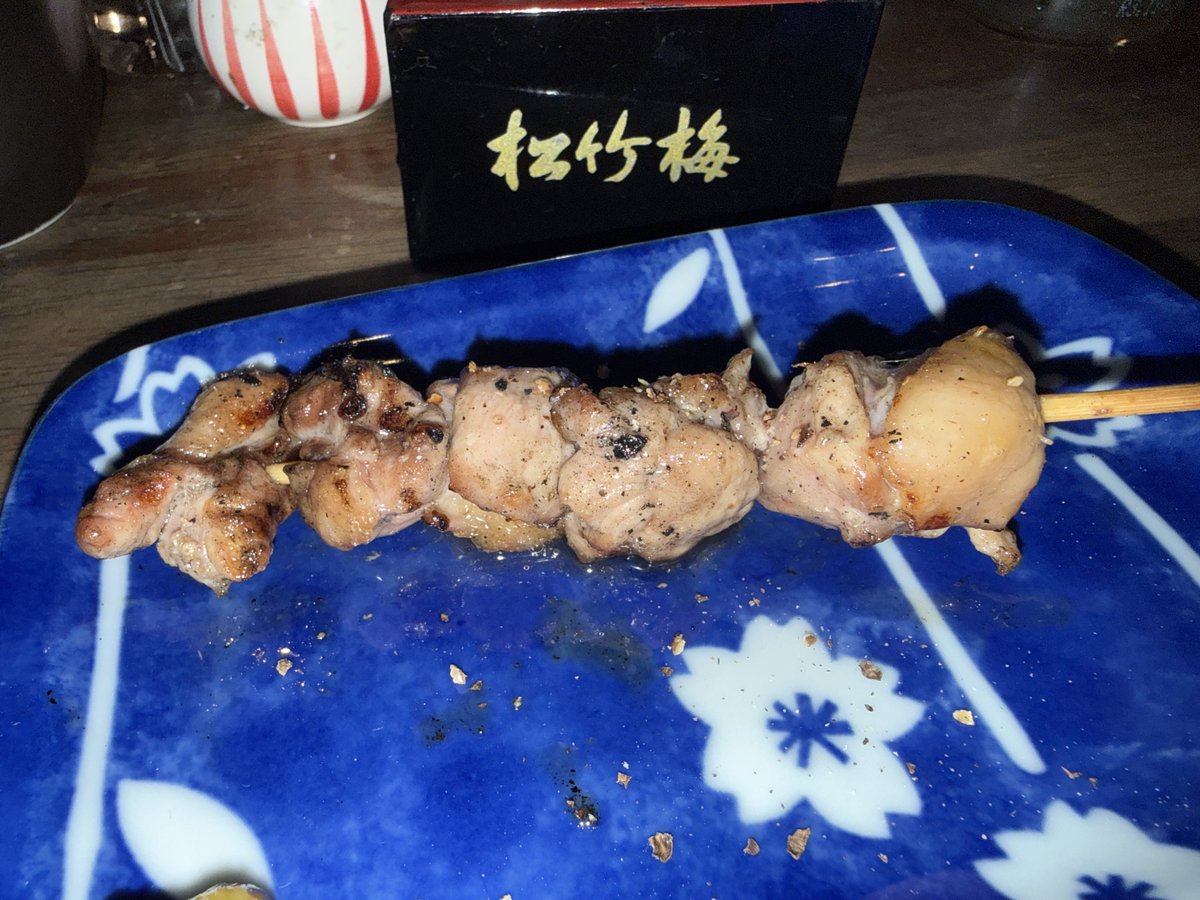 おびーか tweet media