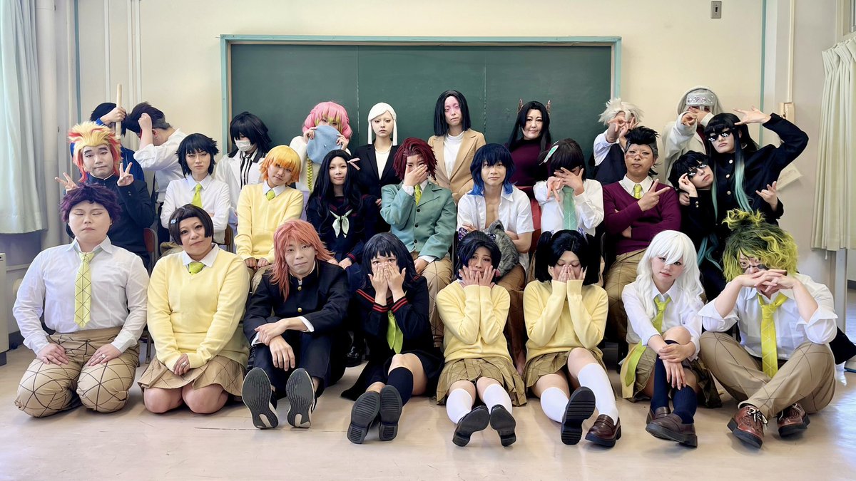 shiranoe_haiko's tweet photo. 【イベレポ特別編📸】
受付担当あおです🤓

本日は、鬼滅学園の貸切撮影でした🏫

夏を思わせるような快晴☀️
賑やかな声が響く校舎は、まるで現役の学校に戻ったみたい…🥺✨
暑さも忘れるくらい、とても楽しそうでした📸✨

#白野江廃校コスプレ部イベレポ⠀
#白野江廃校コスプレ部 #コスプレイベント https://t.co/KMVZicL9Ld