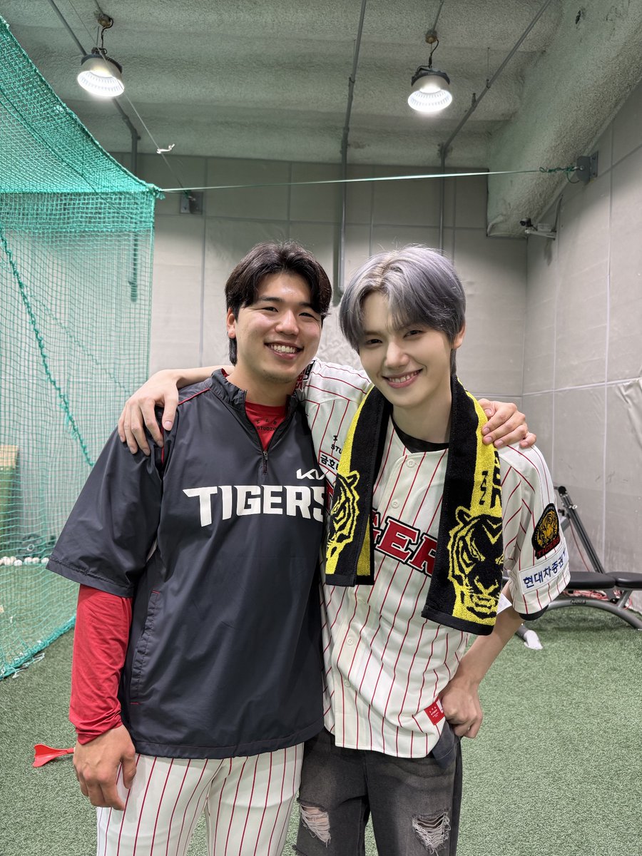 CRAVITY OFFICIAL tweet media