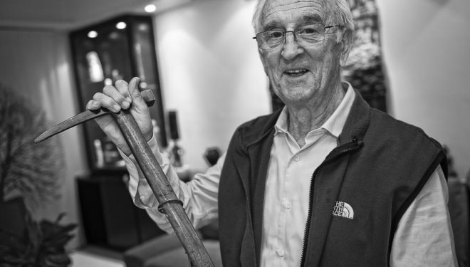 Un record per Josep Manuel Anglada, un dels grans pioners de l’alpinisme català. Ha mort a l’edat de 93 anys. Ha estat una figura clau de l’escalada. Va contribuir a modernitzar aquest esport al nostre país obrint vies a Montserrat, el Pedraforca i els Pirineus i va ser el