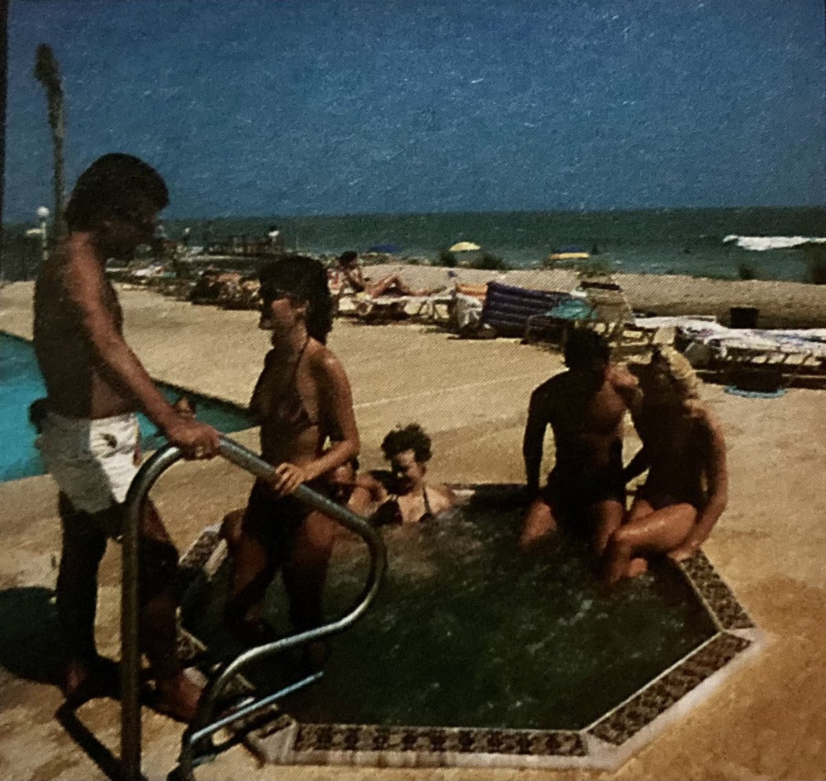 mbbackthen's tweet image. Looking towards the Atlantic in this 1980’s view from the jacuzzi at the Tropical Seas, located at 2807 S Ocean Blvd.

#weekend #1980s #MyrtleBeach #SouthCarolina #GrandStrand #summer #beach #ocean #family #vacation #hospitality #travel #tourism #places #retro #view #fun #history