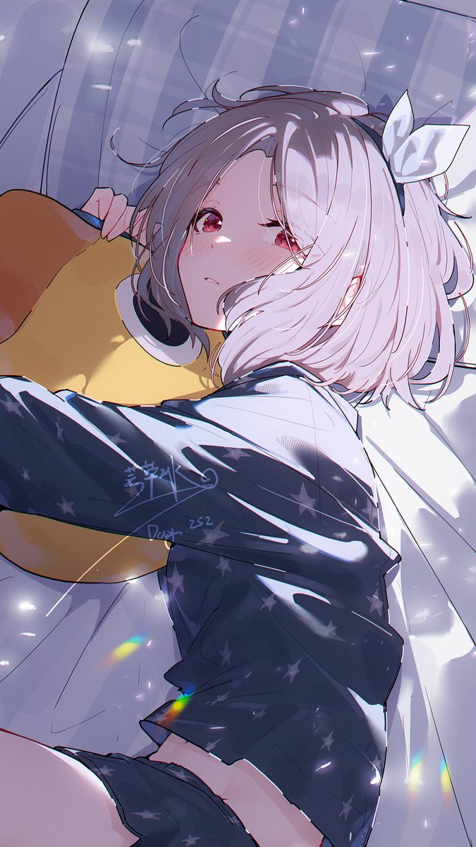 芸草冰 tweet media