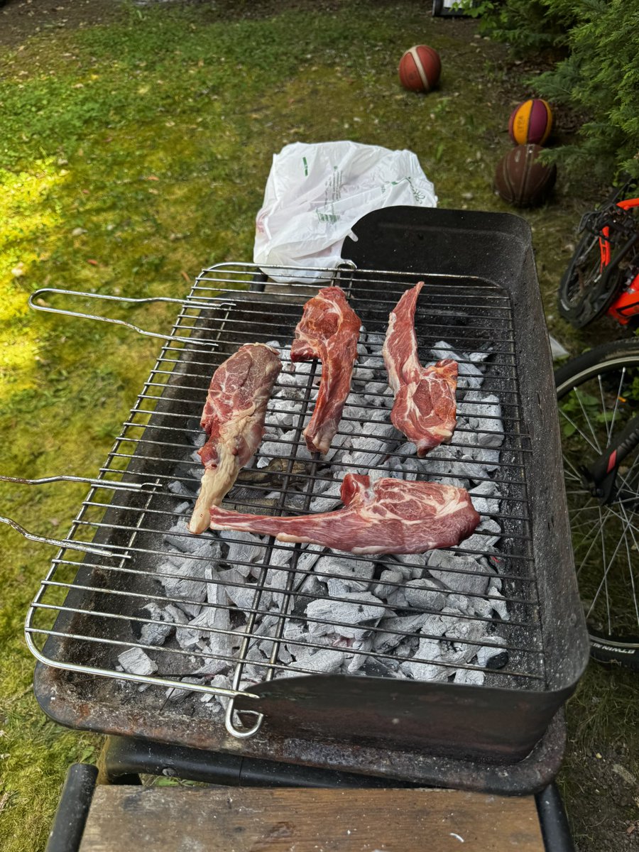 42bynight🇩🇿 tweet media