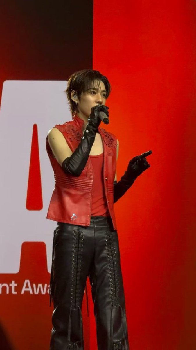 สายลมของน้องพีพี💜🧡 tweet media