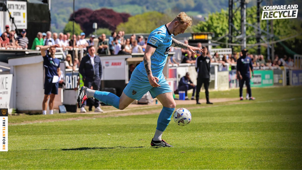 maidstoneunited's tweet photo. Still battling away, come on Stones! 👊

📸 @acerhelen https://t.co/pMiwFfQkit