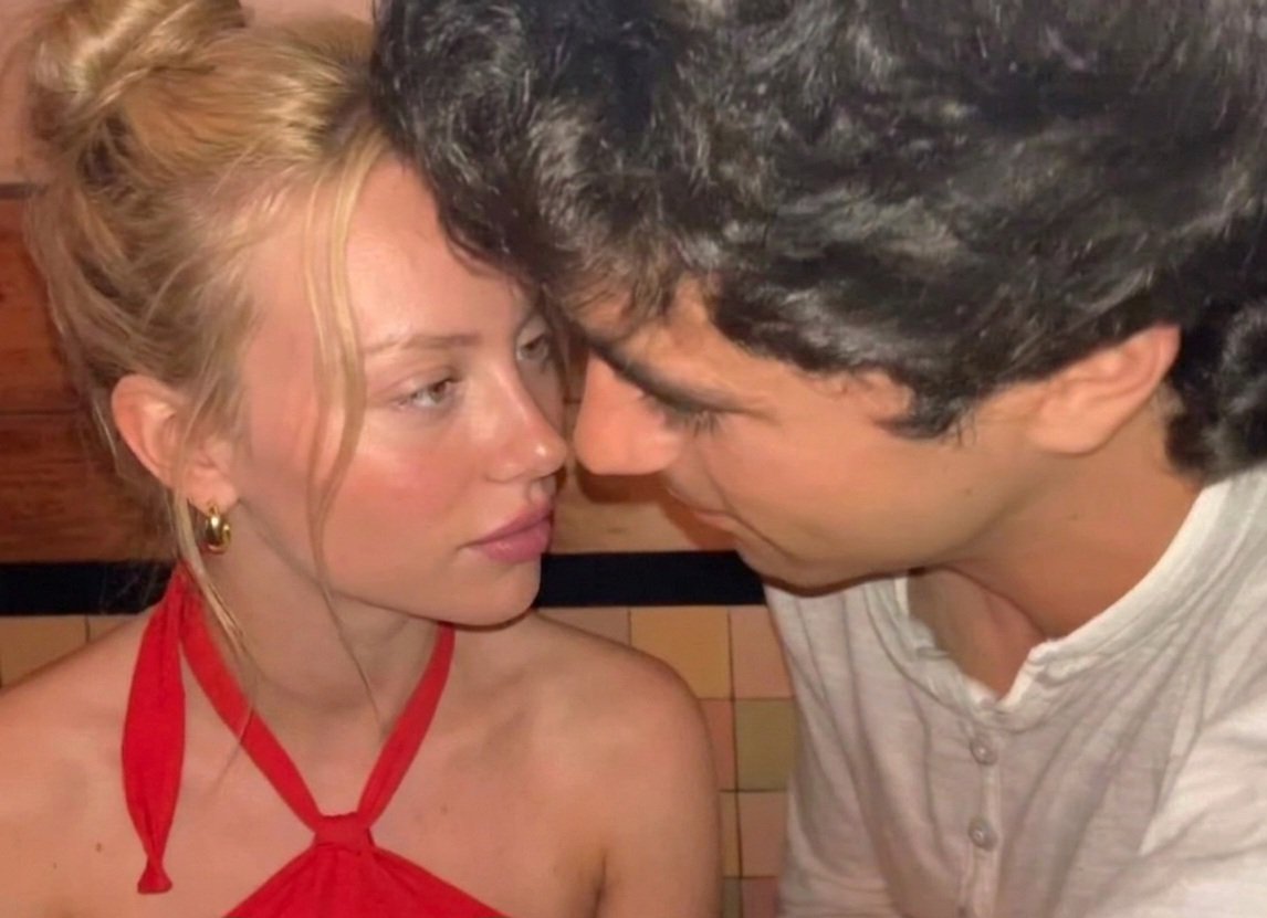 Rebecca 🪐 tweet media