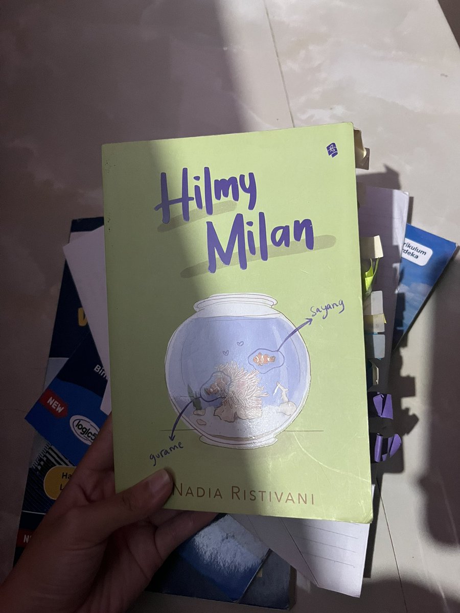 buat tag au tweet media