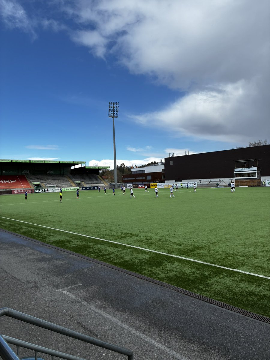 connysengl's tweet photo. Hønefoss borte✅ https://t.co/A8rakf9i1l