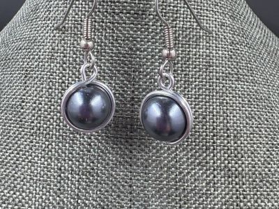 deepingcreative's tweet image. Jazz it up! Introducing Dark Grey Faux Pearl Silver Earrings, exclusively priced at an unbeatable value of $15.00 Don't miss out!
 bit.ly/4saoYgR

#FashionJewelry #Earrings #FauxPearl #SilverEarrings #AffordableFashion #JewelryDeal #StyleStatement #Accessorize #GiftIdeas