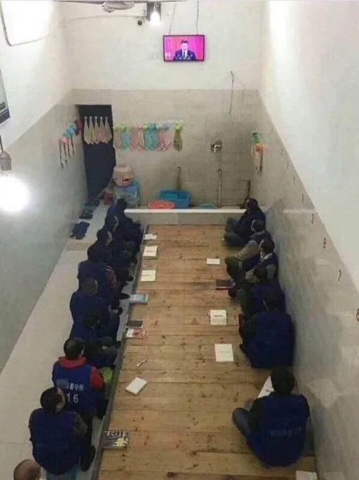 Zenzai26haiD's tweet image. 中国に媚び諂って
平和が得られると
本気で思っているのか

中国に恵んでもらう
「平和」とやらがどんなものか
チベット人ウイグル人
香港人に聞くといい
#朝日新聞 #東京新聞
#TBS #毎日新聞 #時事通信
#日本テレビ #テレビ東京
#テレビ朝日 #フジテレビ
#NHKBS #nhk_news
#共同通信 #日本経済新聞